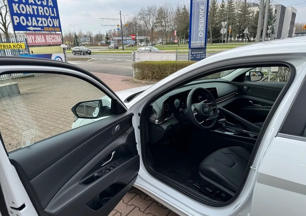 Hyundai Elantra cena 139900 przebieg: 171, rok produkcji 2023 z Siechnice małe 277